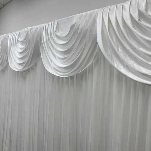 3m white detachable swag attached to wedding backdrop