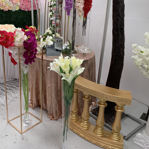 Fibreglass Curved Floral Pedstal - Gold – Wholesale Featured Products for Wedding Decorators | WeddingMart