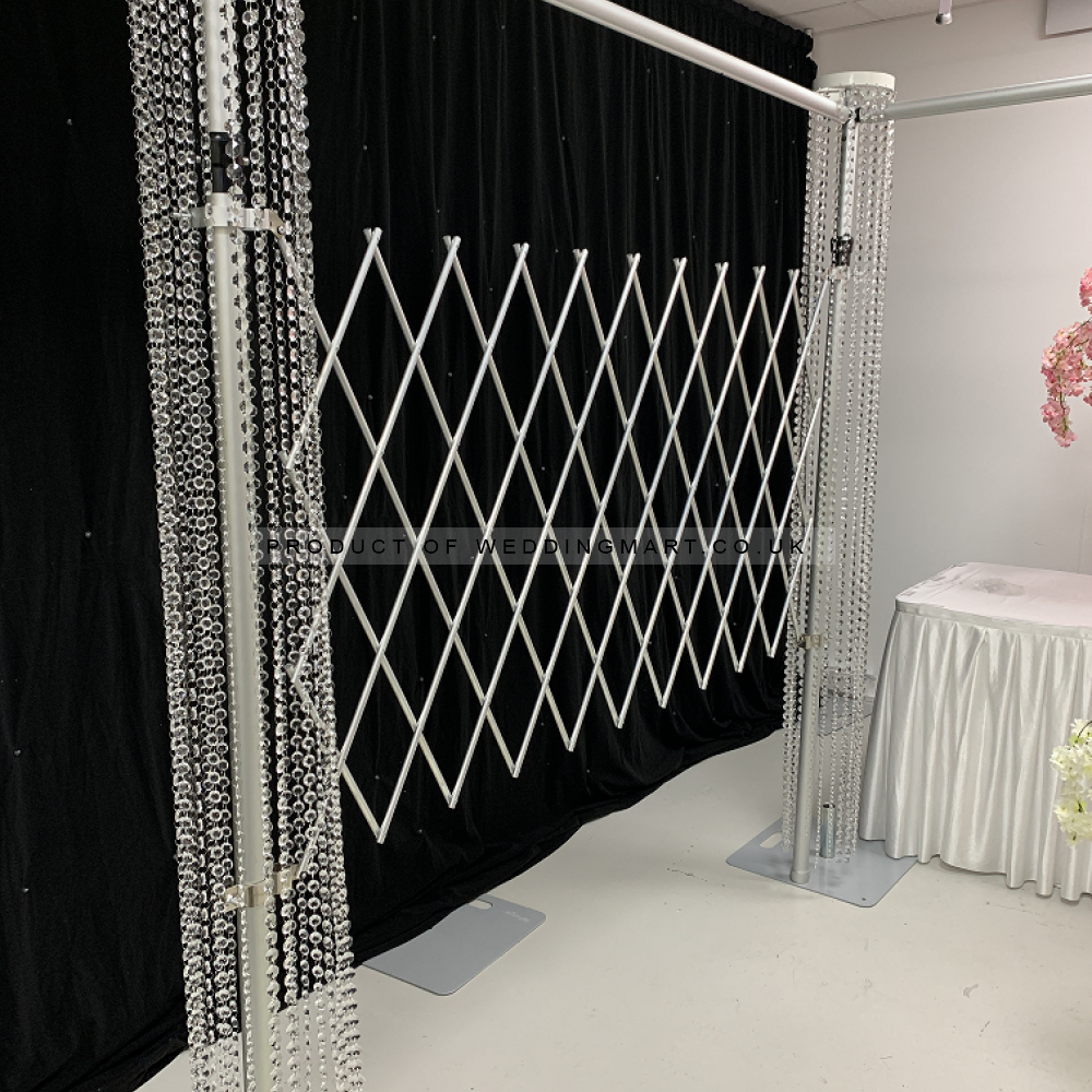 Expandable Support Grid Panel for Floral Wall – Wholesale Stands and Backings for Wedding Decorators | WeddingMart