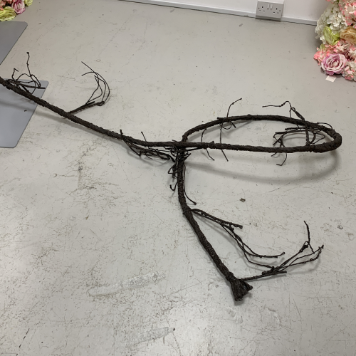 Shop 300cm Flexible Artificial Tree Vine - Elegant Tree Leaves and Sprays for Weddings & Special Events 300cm Flexible Artificial Tree Vine – Wholesale Tree Leaves and Sprays for Wedding Decorators | WeddingMart