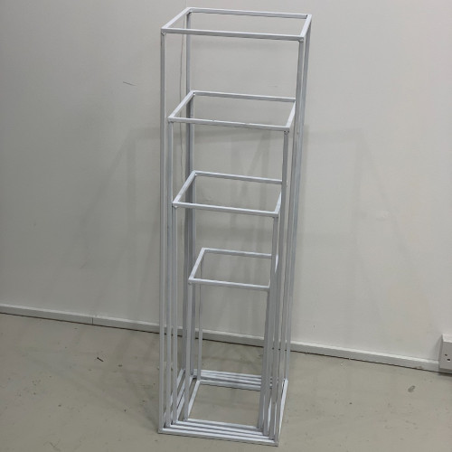 80cm Budget Rectangular Metal Centrepiece Stands - WHITE – Wholesale Budget Centerpiece Stands for Wedding Decorators | WeddingMart