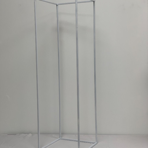 40cm Budget Rectangular Metal Centrepiece Stands - WHITE – Wholesale Centrepiece Stands for Wedding Decorators | WeddingMart