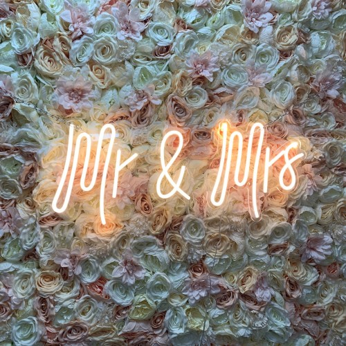 80cm Wedding Backdop Neon Sign - Mr and Mrs