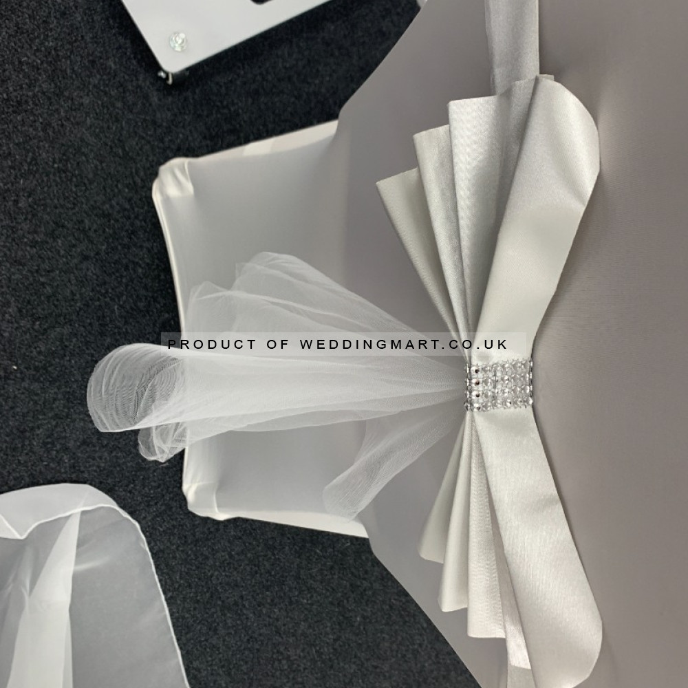 Readymade Chair Bow with Buckles - White – Wholesale Readymade Chair Bows for Wedding Decorators | WeddingMart