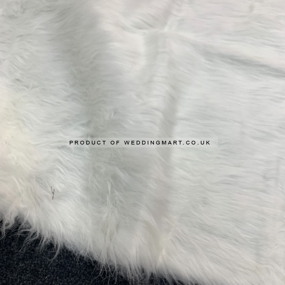 120cm Faux Fur Rug Carpet Cover for Wedding Stage Aisle Runner Walkway - White – Wholesale Accessories for Wedding Decorators | WeddingMart