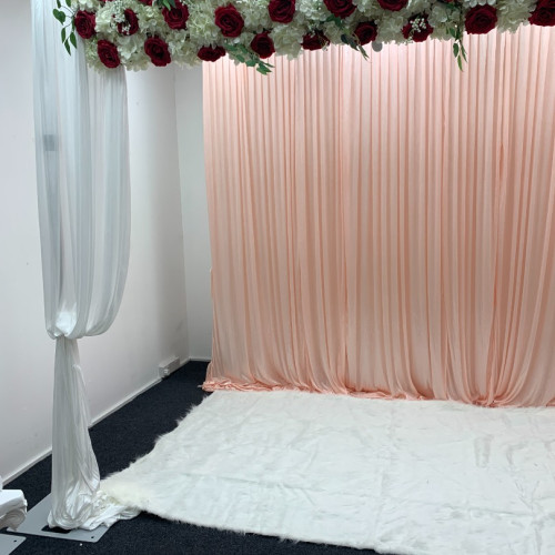 120cm Faux Fur Rug Carpet Cover for Wedding Stage Aisle Runner Walkway - White – Wholesale Accessories for Wedding Decorators | WeddingMart