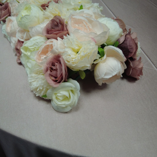 Top Table Floral Arrangement Runner - TF-24002 – Wholesale Hoop and Table Floral Arrangements for Wedding Decorators | WeddingMart