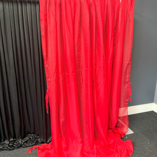 1m (w) x 4m (h) Voil Overlay Panel - Red – Wholesale Voil Overlays for Wedding Decorators | WeddingMart