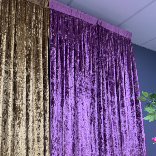 1m (w) x 4m (h) Velvet Backdrop Overlay Panel - Purple – Wholesale Velvet Overlays for Wedding Decorators | WeddingMart