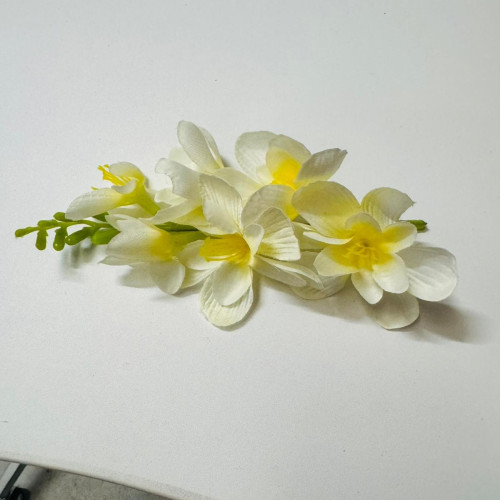 Artificial Delphinium Heads (Pack of 24) -IVORY – Wholesale Artificial Delphinium Flower Heads for Wedding Decorators | WeddingMart