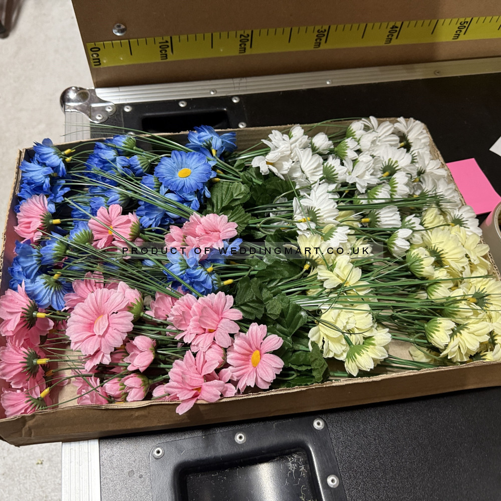 40cm Artificial Daisy Flower Stems - Box of 36 – Wholesale Clearance for Wedding Decorators | WeddingMart