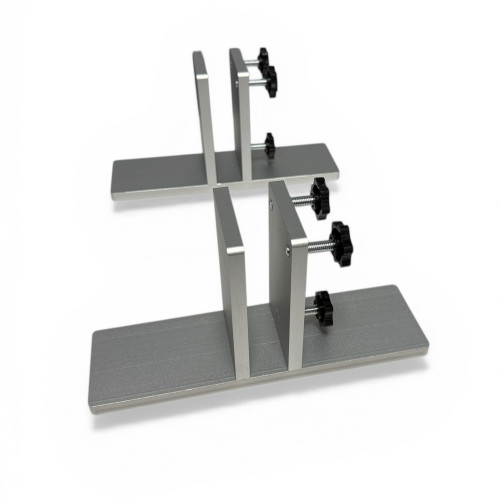 Splitex Pro backdrop panel holder stands holding round top backdrop panel with aluminium base supports