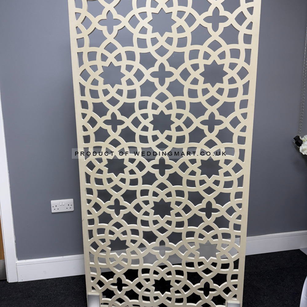 Splitex Pro backdrop panel holder stands holding round top backdrop panel with aluminium base supports