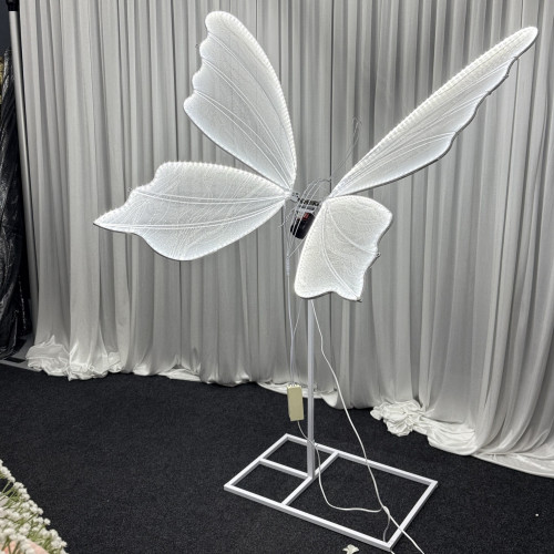 Wedding Electric Butterfly Floor Lamp-Giant Moving Butterfly Lights – Ex Demo – Wholesale  for Wedding Decorators | WeddingMart