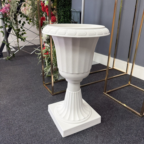 67cm Plastic Planter Urn Flower Pot - White – Wholesale Stands and Pedestals for Wedding Decorators | WeddingMart