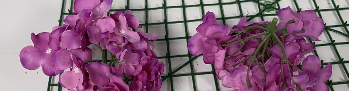 Incorporating Viva Magenta—Pantone's 2023 Colour of the Year—into Your Wedding