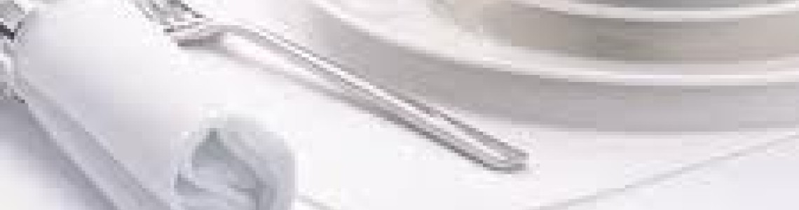 How to Choose the Right Tablecloth for Your Wedding